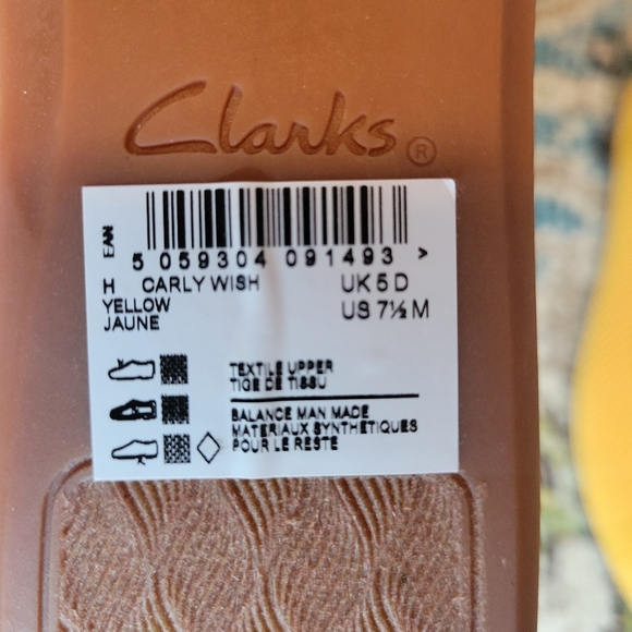 NWOB Clarks Cloudsteppers Carly Wish Washable Slip On Mustard Shoes Size 7.5 - Picture 7 of 7